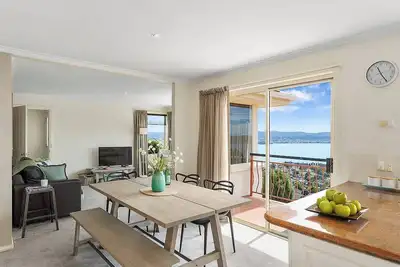 Image de Scenic Sandy Bay Lookout in the Hills
