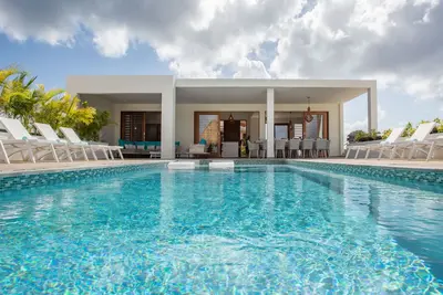 Image de Amazing luxury villa on Vista Royal Jan Thiel, seaview only 3 min. to the beach.