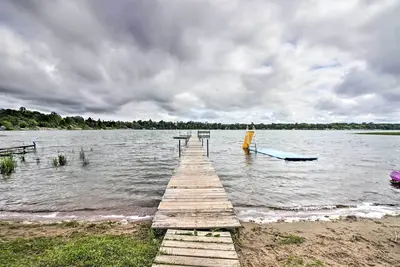 Image de Lovely Lake Cabin: Boat Rentals & On-Site Bar