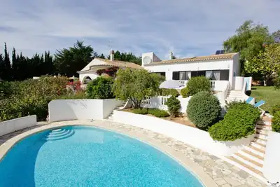 Image de Cardos - belle villa avec piscine privée, jardin clos & vue sur la mer