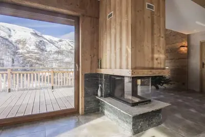 Image de Chalet, wifi, remise en forme, sauna, hammam, terrasse, balcon, cheminée ou poêle à bois, parking