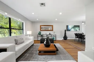 Image de New Miami Oasis