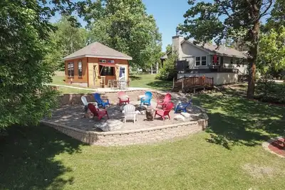 Image de Our New Family Scenic Hide-Away