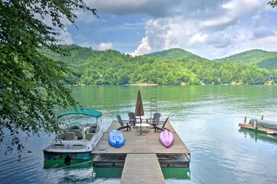 Image de Nantahala Lake Family Home w\/ Private Dock & Views
