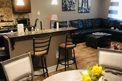 Image de Friendly Alamodome House 8guests. 3Br/2Bth 1 mile River walk/Alamo/Near Downtown