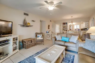 Image de Sweet Freedom at Runaway Bay 237 by SeaBreeze Vacation