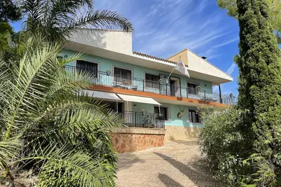 Shared Villa with pool and spectacular views to Valencia and the Sea.