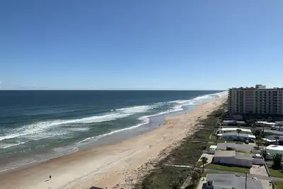 Image de Beautiful 7th floor Beach Front Ocean View Condo