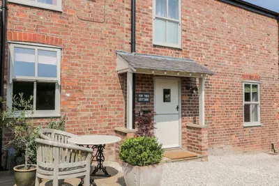 Image de Yew Tree Cottage, romantic, with open fire in South Cave