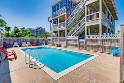 Image de Summer Savings- Oceanview Dog Friendly w/ Pool, Hot Tub, Game Room, Home Theater