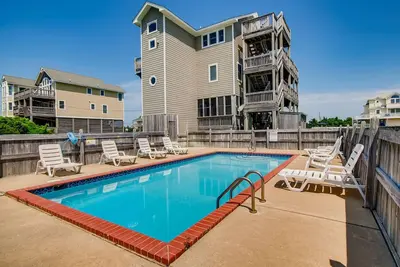 Image de Summer Savings: Oceanview Home w/ Private Pool, Hot Tub, Game Room, & Wet Bar.