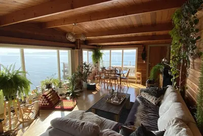 Image de Waterfront Escape on Galiano Island Bc