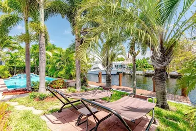 Image de Tropical Oasis close to all South Florida offers!