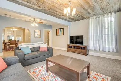 Image de Quiet Jacksonville Retreat - 4 Miles to Downtown!
