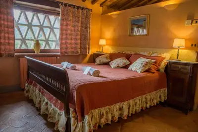 Image de Romantic Studio Cottage in a Medieval Hamlet