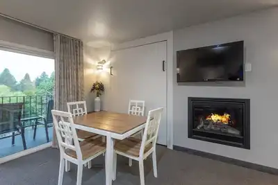 Image de 1Bd/2Bath, Downtown Bend, Views of Deschutes River