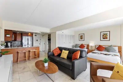 Image de Beautiful City View Studio at the Ilikai Hotel