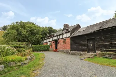 Image de Caerau Farm House, pet friendly, with open fire in Llanidloes