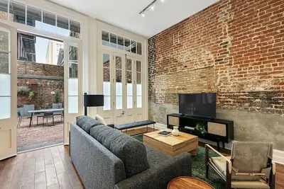 Image de Roami at Factors Row | Near Bourbon St. |2 Bedroom