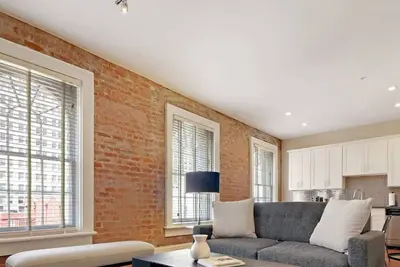 Image de Roami at Factors Row | Near Superdome | 2 Bedroom