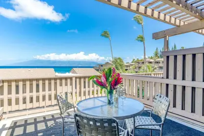 Image de Kahana Sunset E10 - Last-Minute Specials! Free Fun! - Ocean View - Two Lanais - Sandy Beach and Pool