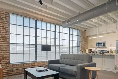 Image de Roami at Motorworks | Near Bourbon St. | 2 Bedroom