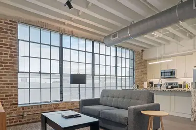 Image de Roami at Motorworks | Near Bourbon St. | 2 Bedroom