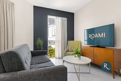 Image de Roami at Habitat Brickell | Pool + Balcony | 1 Bed