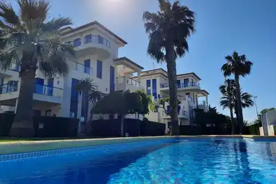 Image de Appart. 4 personnes 2chs, 2 sdbs à louer à Denia, à 100m de la plage Las Devesses