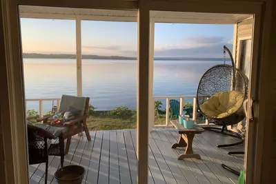 Image de Beautiful Waterfront Escape
