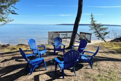 Image de Charming Brimley Escape with Sauna & Spectacular beach with Lake Superior Views!