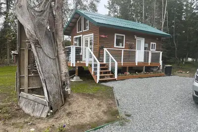 Image de 'Chisik Cabin' Waterfront/Sunset Views