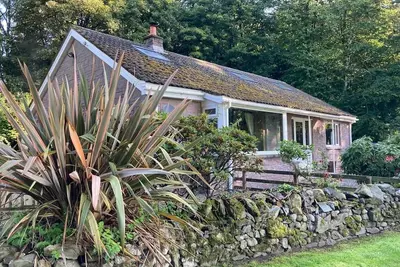 Image de Captivating 6-Bed Cottage on Private Estate