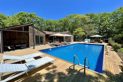 Image de East Hampton Retraite moderne haut de gamme sur 1. 2 acres près de Ville