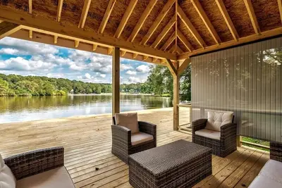 Image de Sunny Deck All Rooms w/Lake View