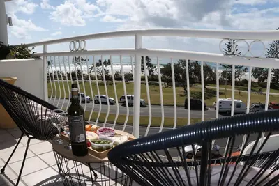 Image de Luxe Unit with 160 degree ocean and beach views