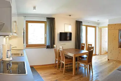 Image de In the center of Ortisei with direct access to the cable car of the Alpe di Siusi