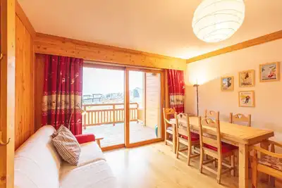 Image de on-piste, 3 bedroom apartment for up to 6 people