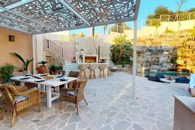 Image de House with pool, terraces, sea view, village view ideal for up to 6 people