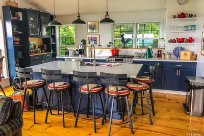 Image de Gorgeous Vermont Barn Apartment