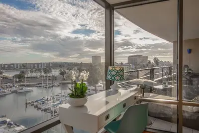 Image de Waterfront Marina Del Rey Condo, Walk to Beach