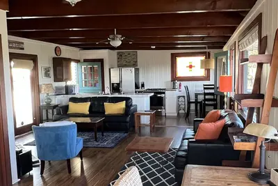 Image de Private 1br Furnished Cottage w/ Ocean Views • Near Montecito • Month-to-Month