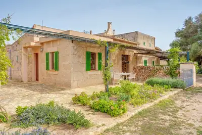Image de Maison de vacances 'Possessio Sa Barrala El Taller' avec vue montagne et Wi-Fi