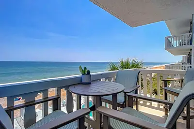 Image de Beautiful Views on the Beach in Quiet Ormond Beach area