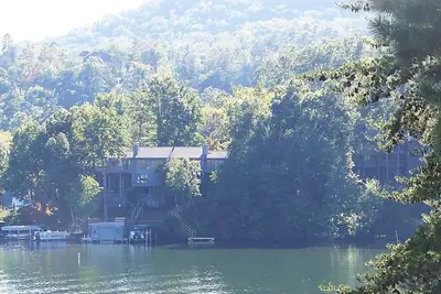 Image de Two Bedroom Luxury Condo, Lake Lure, Nc (2054640)
