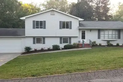 Image de West Knoxville near I-40/Easy access to all Knoxville/Pet friendly/15 min to Ut