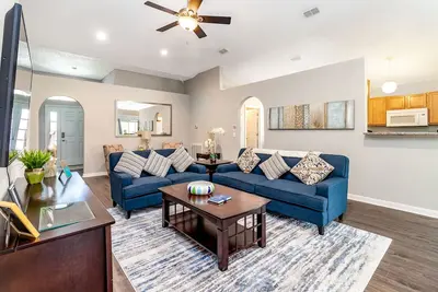 Image de Exquisite Disney vacation villa- with Private Pool near all attractions! ! !