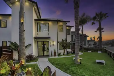 Image de Cobbo's Beach House - Elevator/Spas/Bar/Gym/Bikes/Golf Cart/Views/Steps To Beach