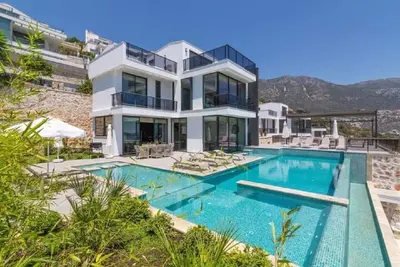 Image de 5 bedroom luxury villa - large infinity pool and jacuzzi