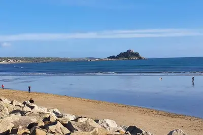 Image de Detached comfortable granite cottage, 5 minute walk to the beach - Dogs Welcome